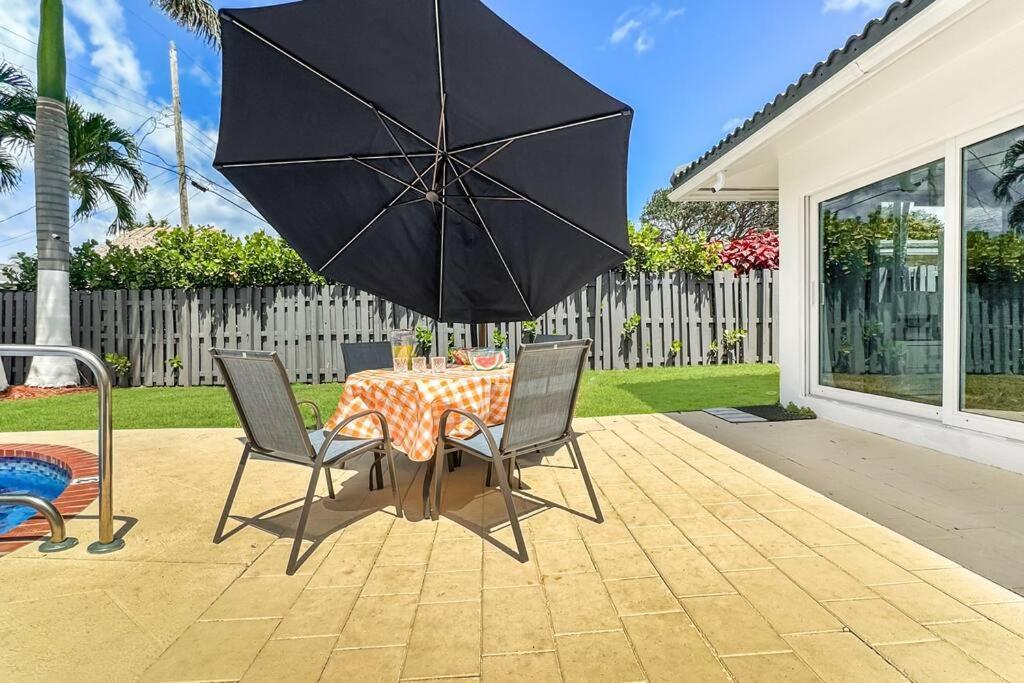 Amazing Home W Heated Pool 8 Mins To The Beach Lighthouse Point Eksteriør billede